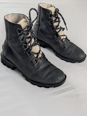 Sorel Phoenix Black Pebbled Leather Shearling Lace Up Boots